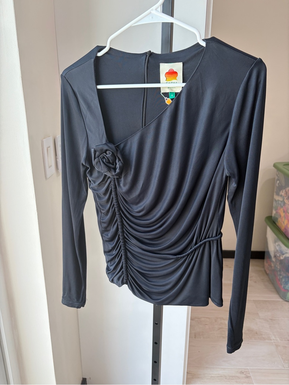 Farm Rio: BLACK FLOWER LONG SLEEVES BLOUSE - Picture 4 of 8